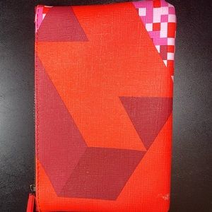 Red Tetris themed clutch